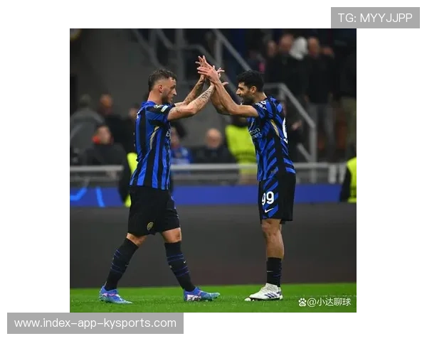 泽林斯基世界波焦瓦内扳平！维罗纳半场1-1国际米兰，国际米兰维罗纳视频